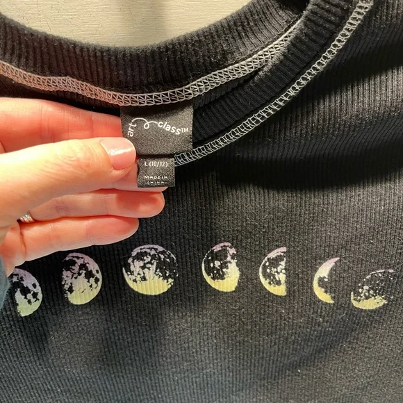 FIVE girls short sleeve shirts UA, Art class, old navy - Picture 10 of 16